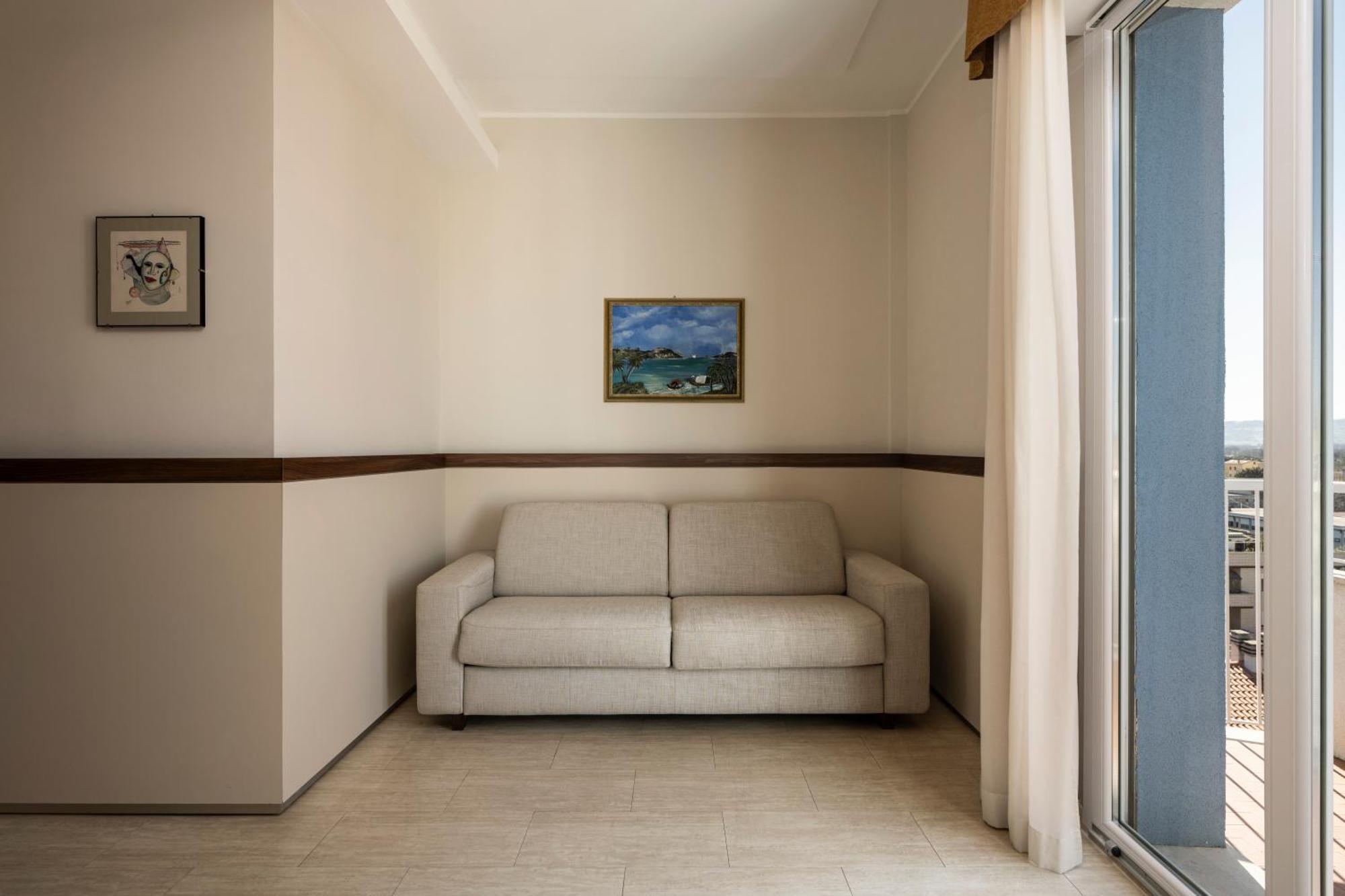 Hotel Mondial Porto Recanati Bagian luar foto